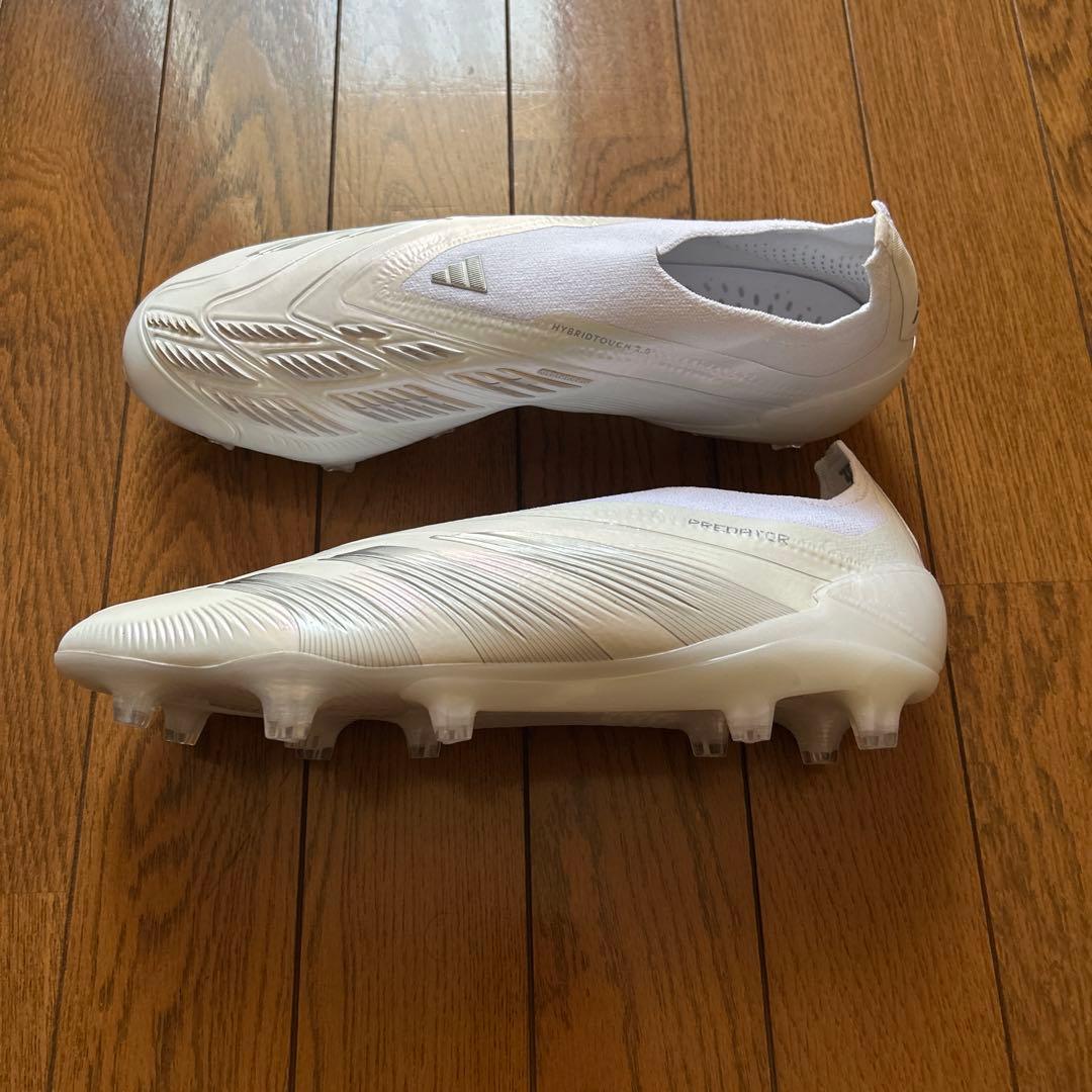アディダス プレデターエリート レースレス FG