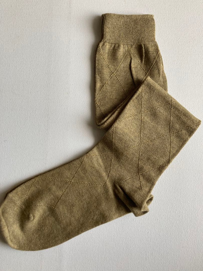 マーガレットハウエル　ベージュ ダイヤモンドパターン ソックス