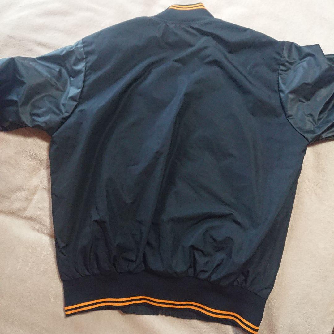 ×3【カスタム一点物】ミズノプロ 読売ジャイアンツ グラウンドコート〈L〉