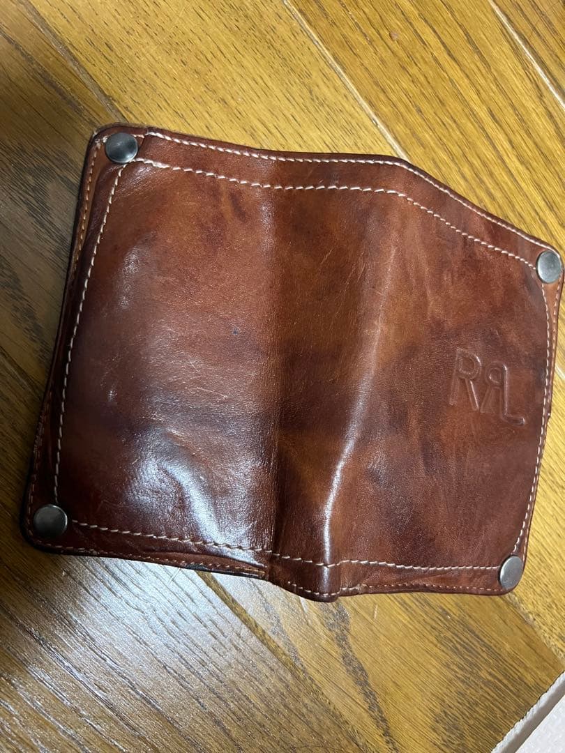 早い者勝ち！ダブルアールエル 2つ折り財布 ロゴ型押し エイジングレザー