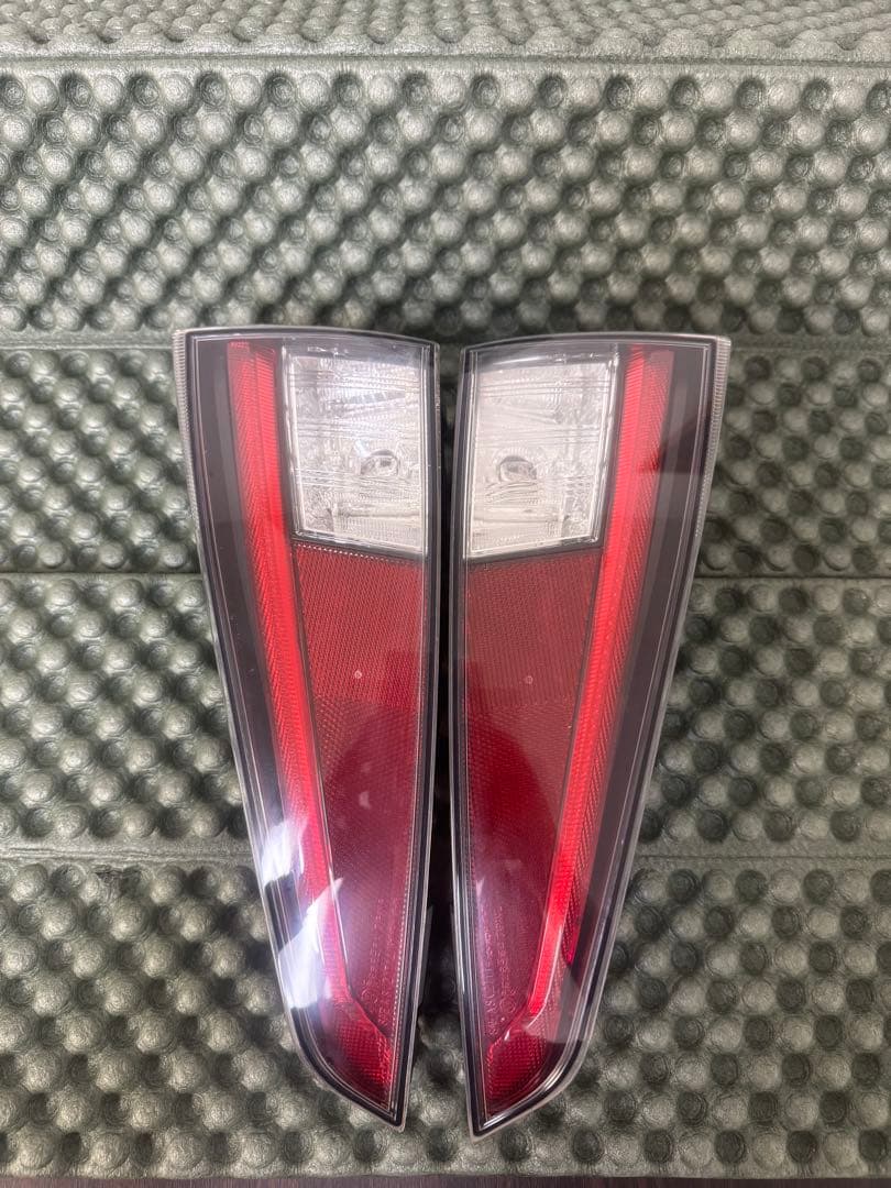 50プリウス　テールライト