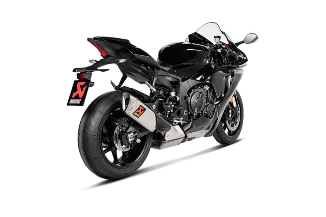 ヤマハ　YZF-R1 R1M 15-25 アクラポビッチ　スリップオンマフラー