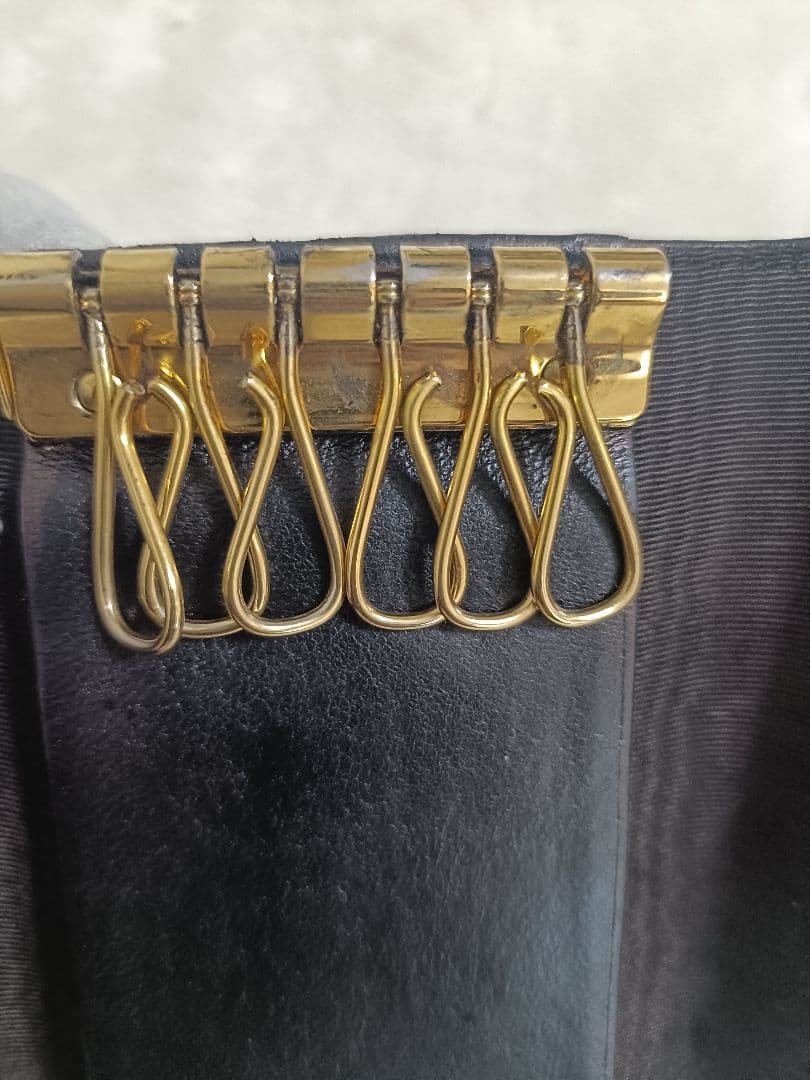 (A)CHANEL キャビアスキン レザー キーケース ブラック 6連