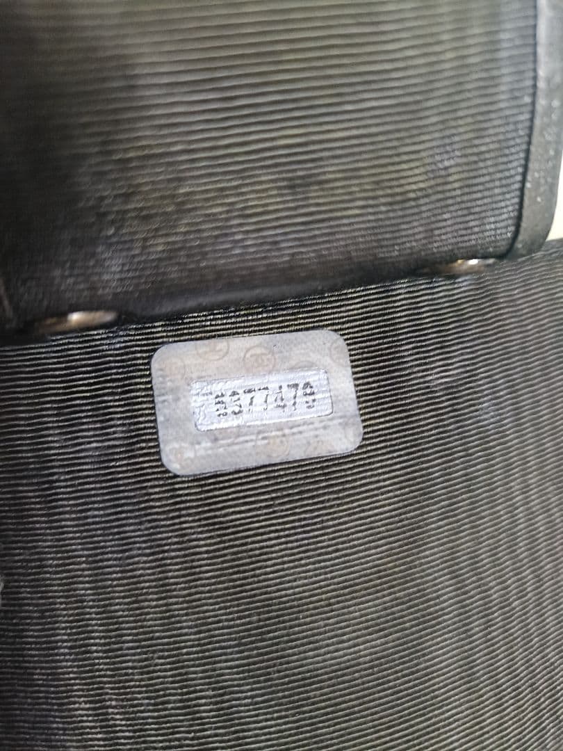 (A)CHANEL キャビアスキン レザー キーケース ブラック 6連