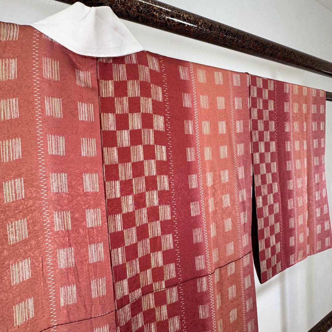 超美品　正絹　長襦袢　現代　着物　袖無双　半衿　赤茶　黄　黄緑　市松　126