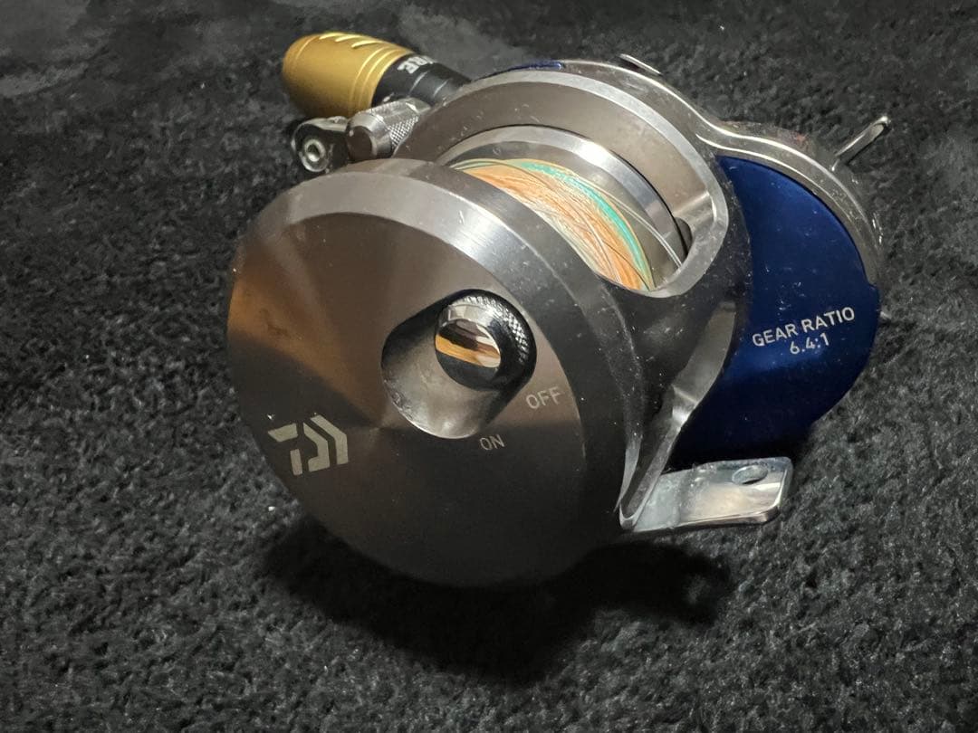 ダイワ　ソルティガ15HL 左巻き リブレハンドル付き