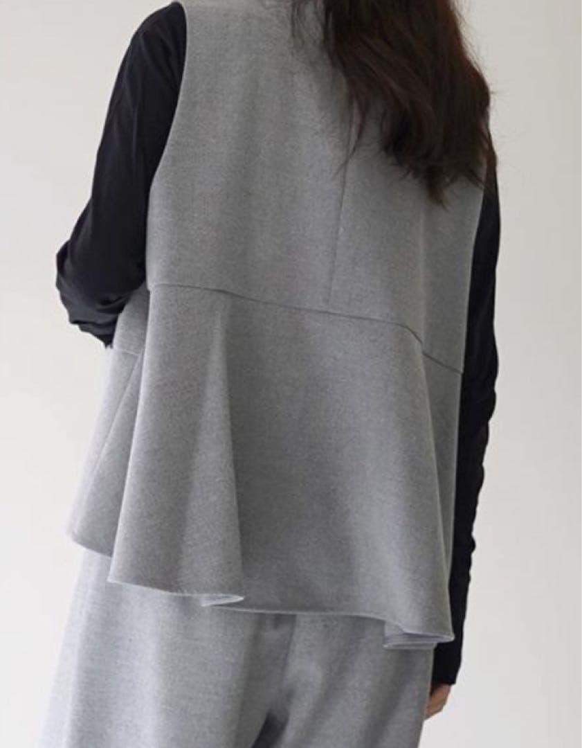 CYAN TOKYO（シアン トーキョー） フラノ ZIPフレアジレ