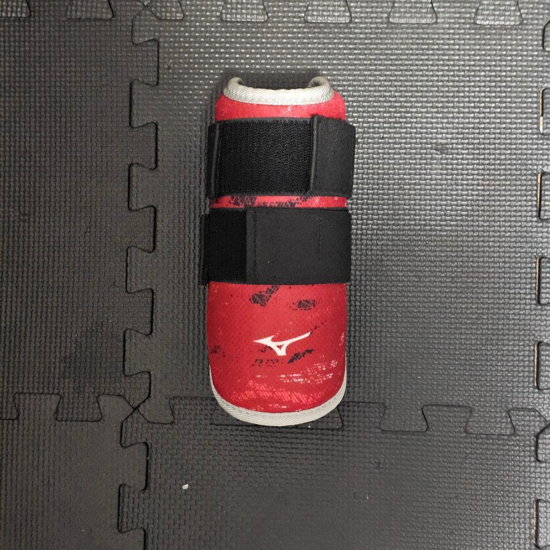 【火曜、水曜限定特価！】ミズノプロ バッティング道具 エルボーガードなど