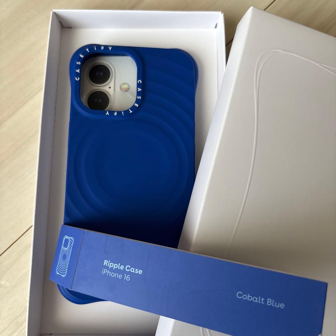 【美品】　casetify ウェーブシリコン　iPhone16 コバルトブルー