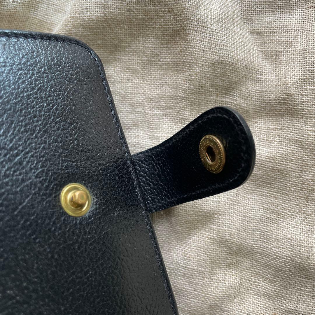 イルビゾンテ　レザー二つ折り財布　シボ　ブラック　黒　ユーズド