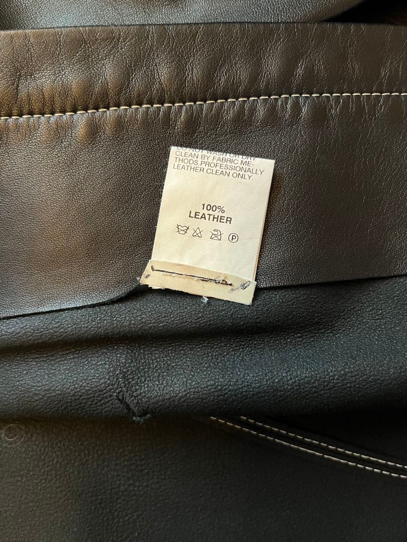 【MARGON】ブラック　レザージャケット　ステッチ　柔らか革100% イタリア