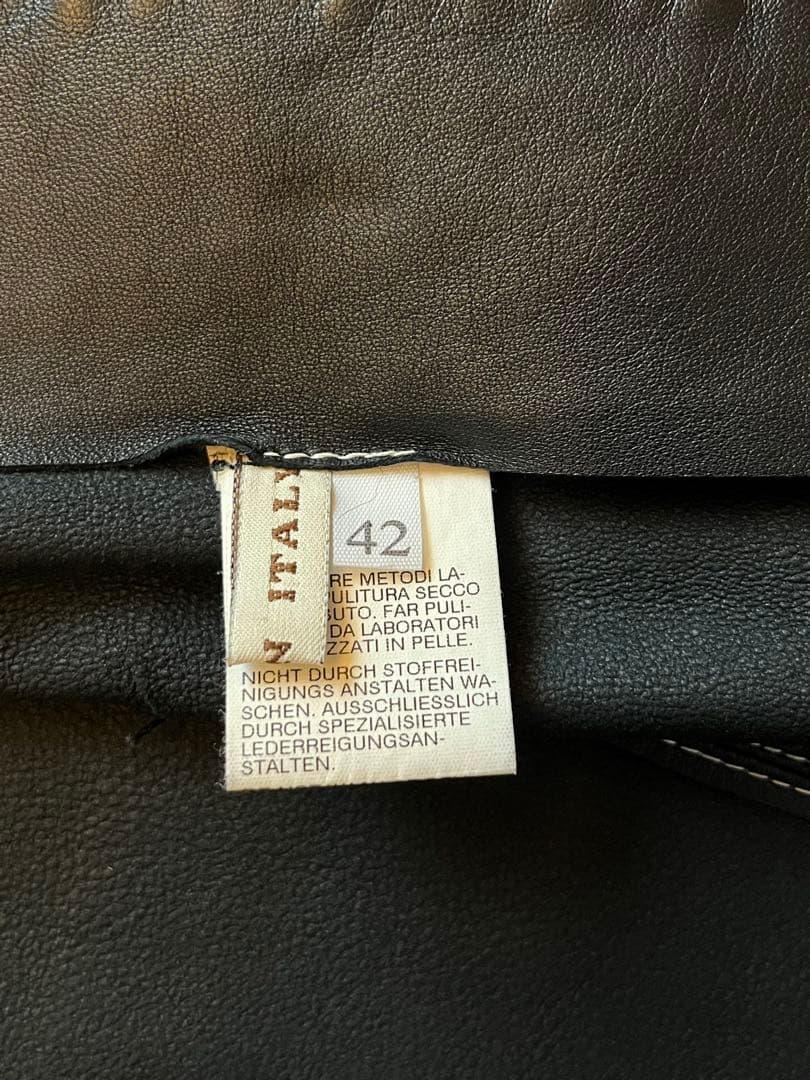 【MARGON】ブラック　レザージャケット　ステッチ　柔らか革100% イタリア