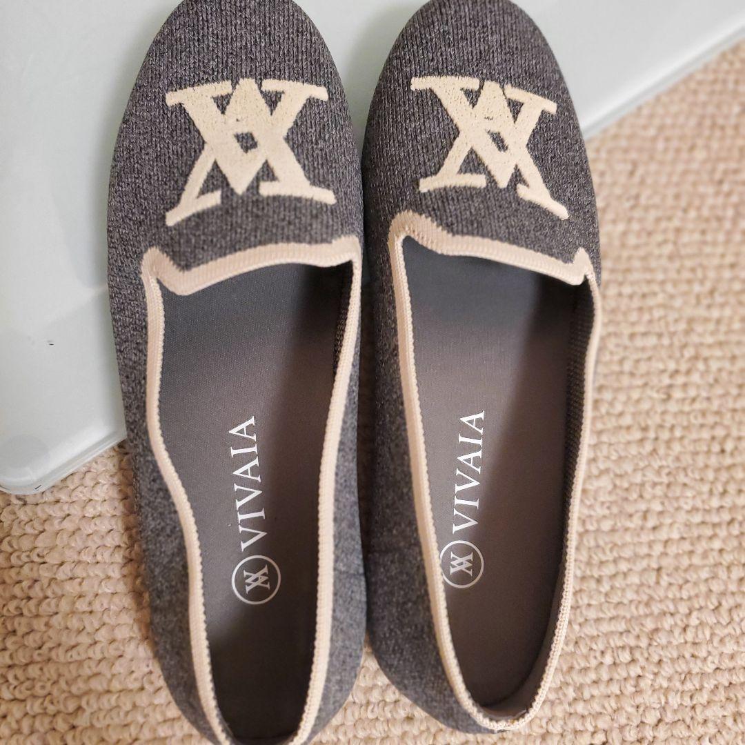 VIVAIA グレー フラットシューズ
