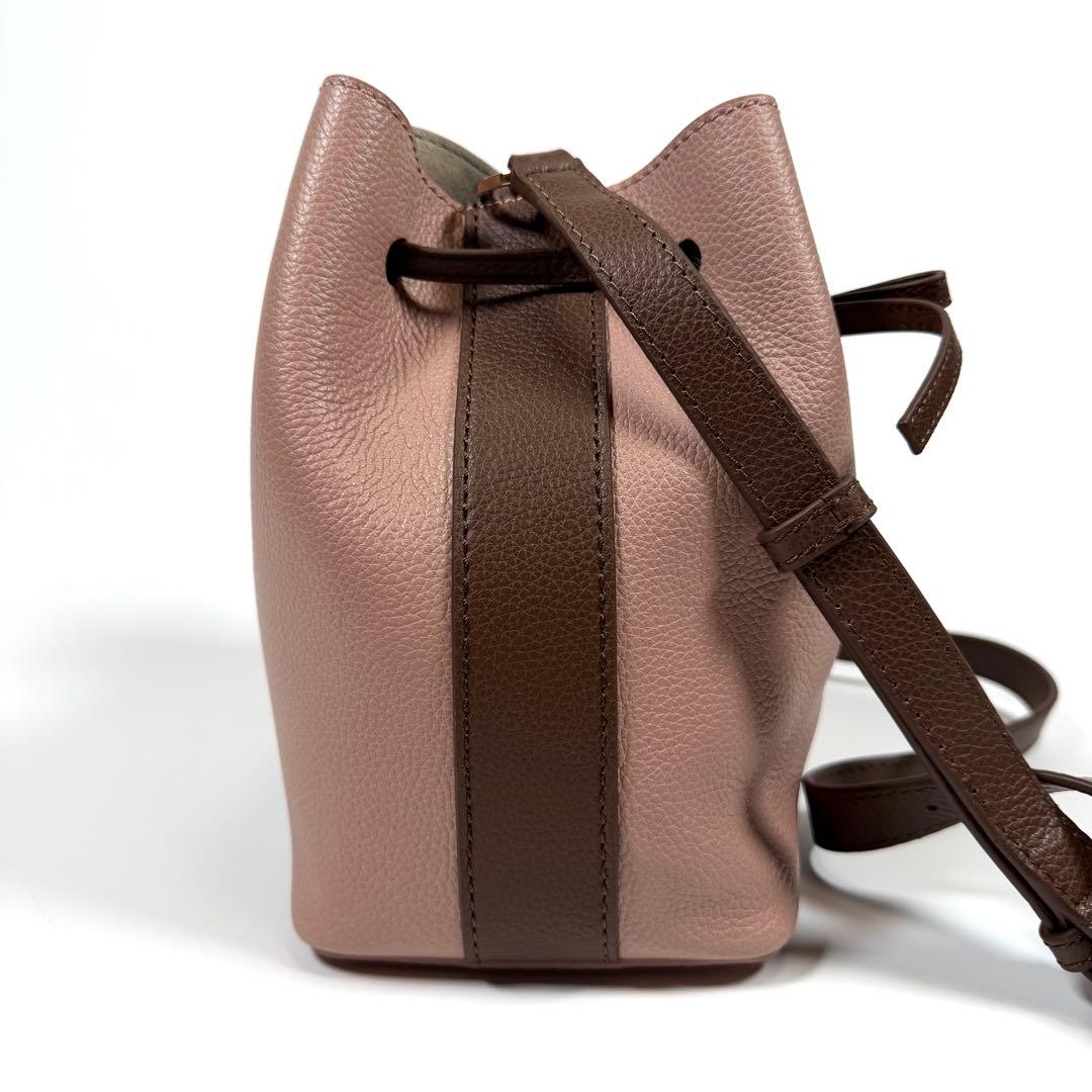 【新品同様】フルラ　ショルダーバッグ　コスタンザ　リボン　レザー　ピンク系