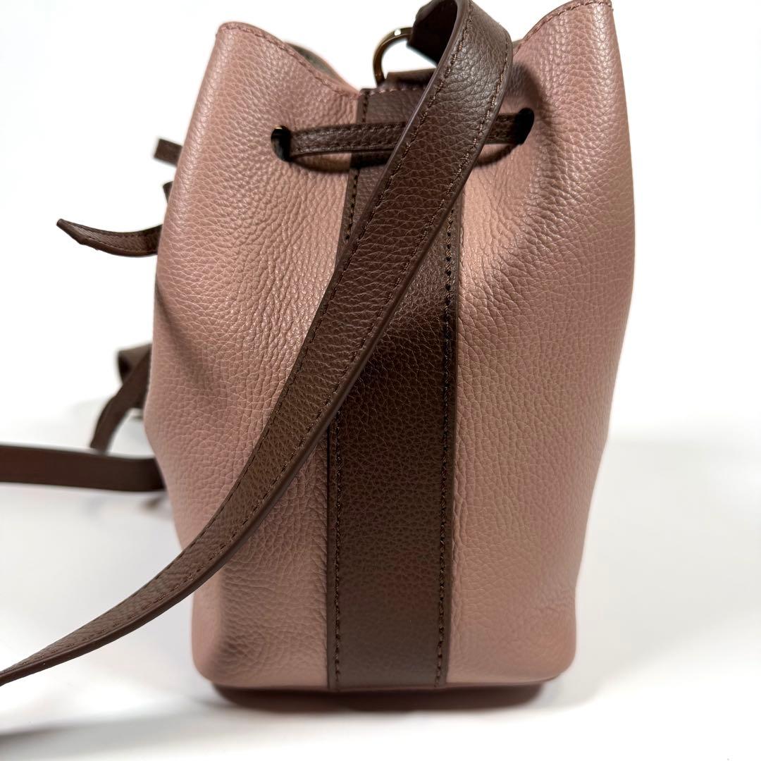 【新品同様】フルラ　ショルダーバッグ　コスタンザ　リボン　レザー　ピンク系