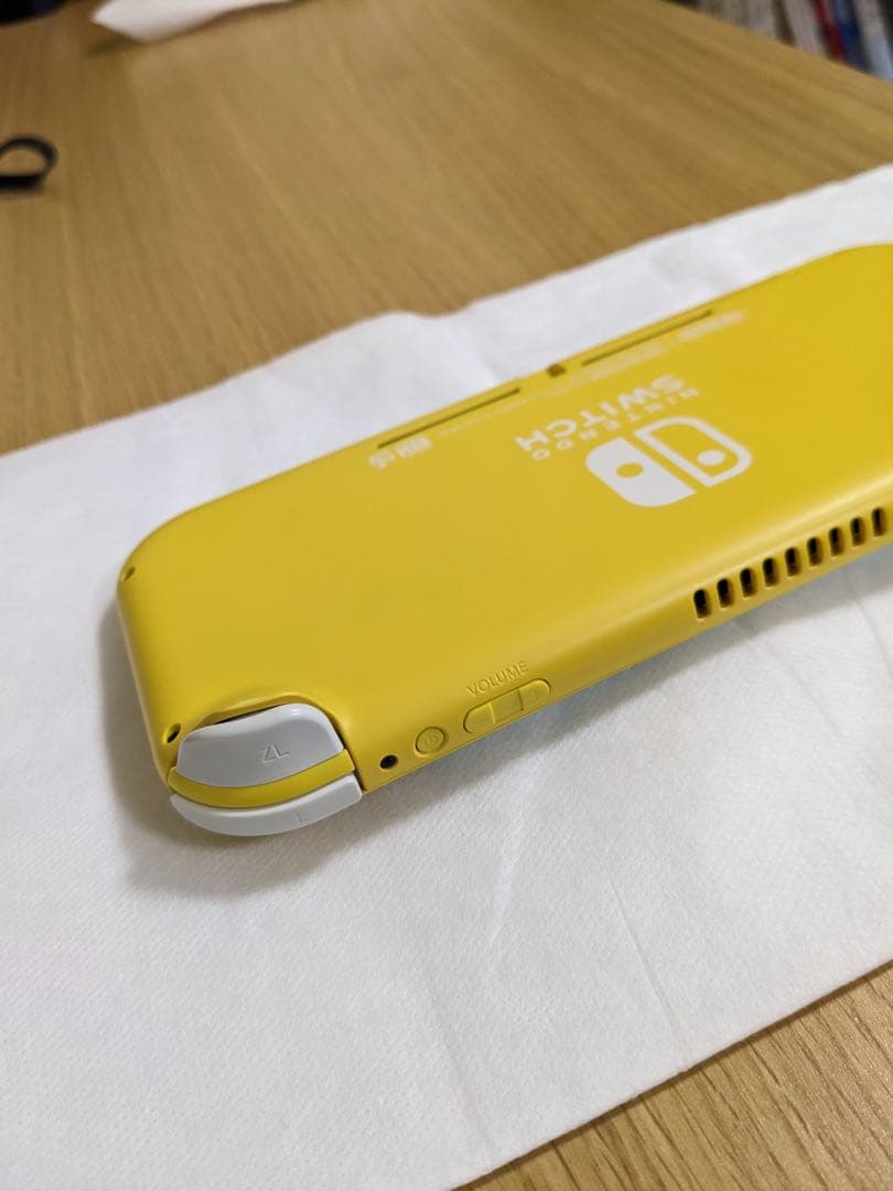 Nintendo Switch Lite イエロー ケース付き