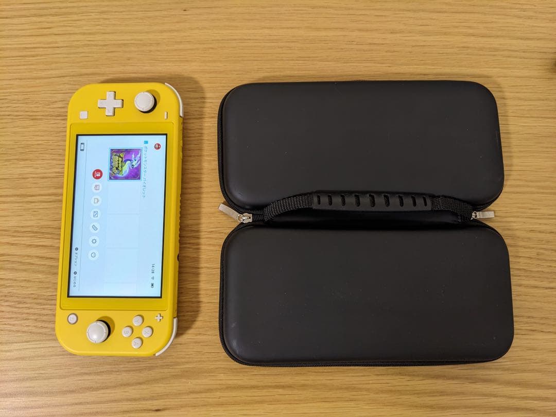 Nintendo Switch Lite イエロー ケース付き
