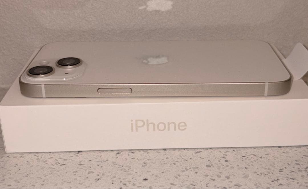 Apple iPhone 14 ホワイト128GB 本体 充電ケーブル付き