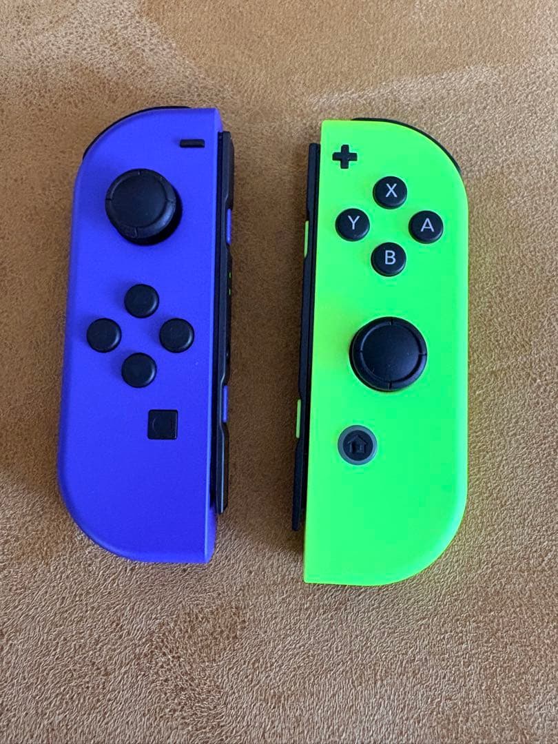 NINTENDO switch 本体一式・ジョイコン2個付属【極美品】