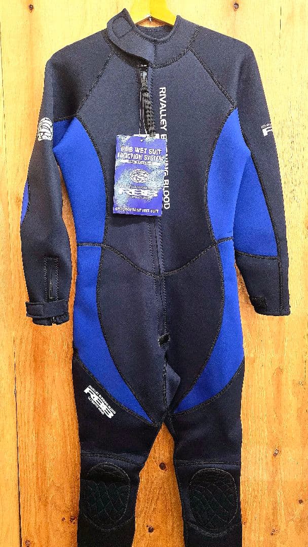 新品未使用品 リバレイ RBB ウェットスーツ No.8570 Ｌサイズ