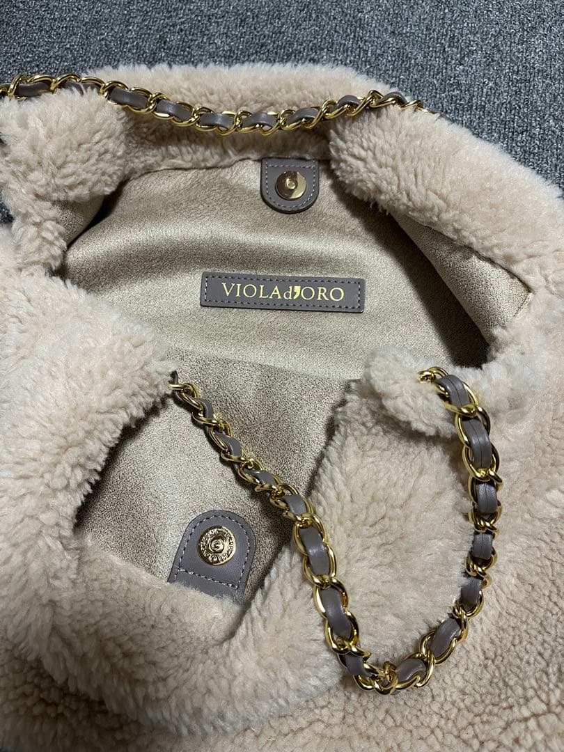 《美品》VIOLAd’ORO エコファー　チェーンボアトートバッグ　ベージュ
