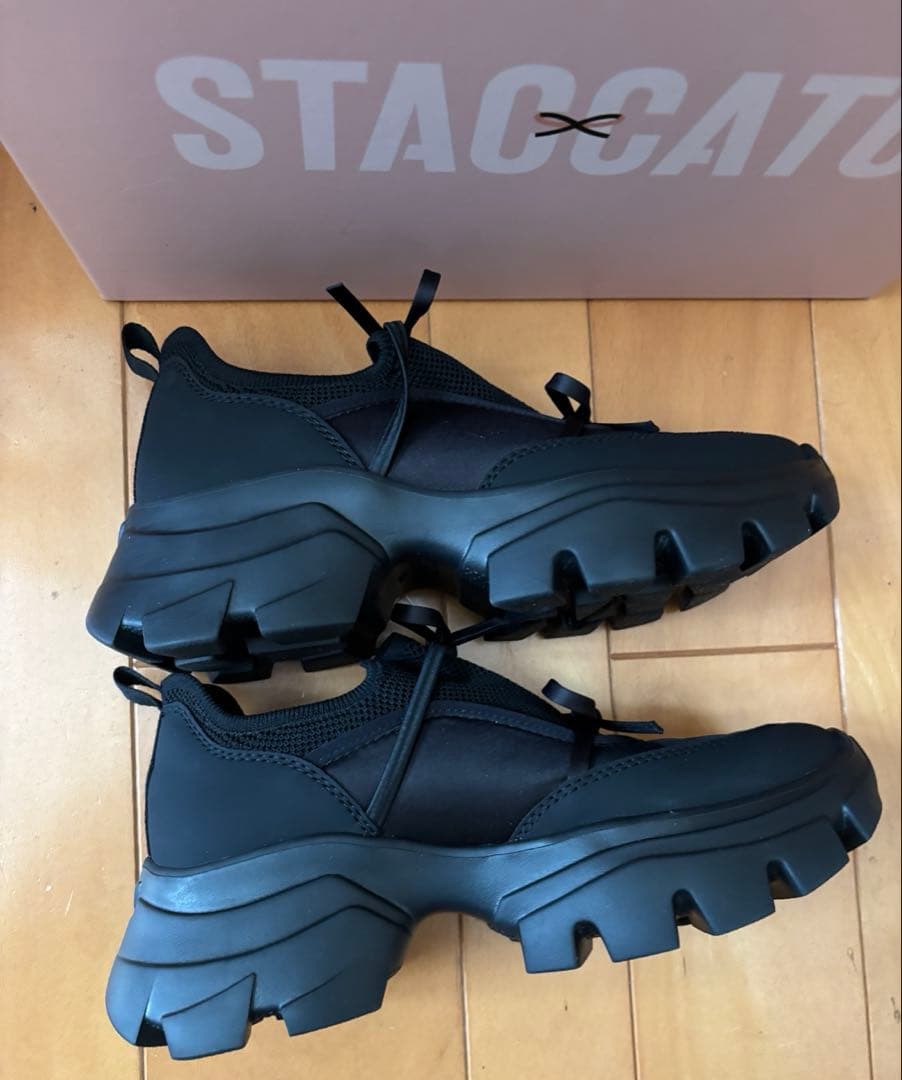 STACCATO/スタッカート ホーミーリボンボリュームスニーカー