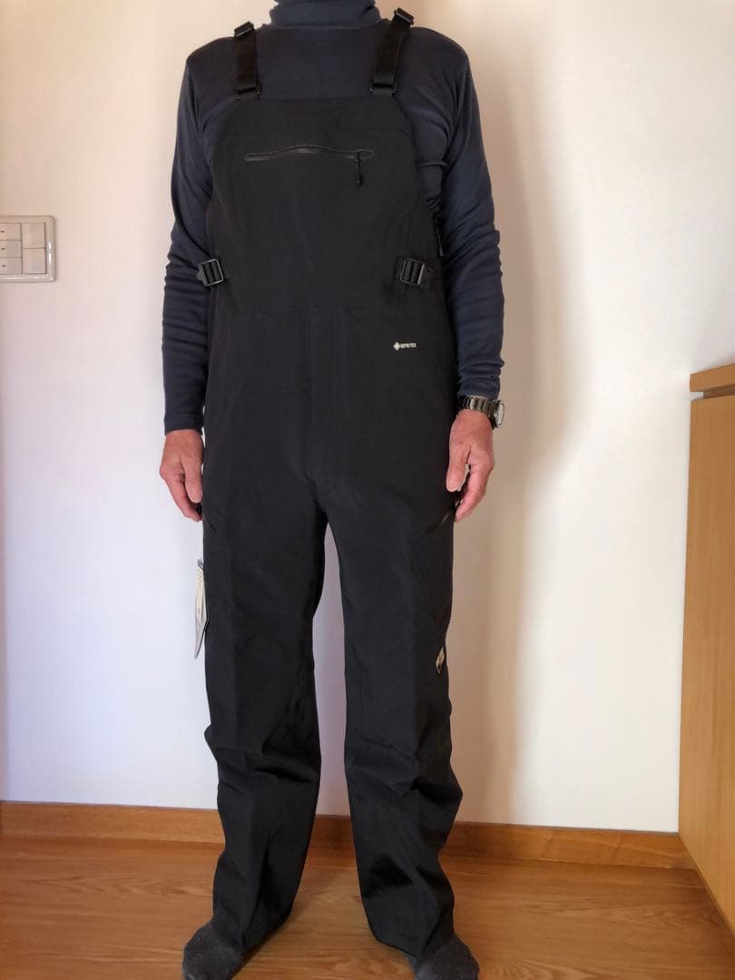 モンベル新品未使用パウダートラックビブ(男女兼用)XS/BK