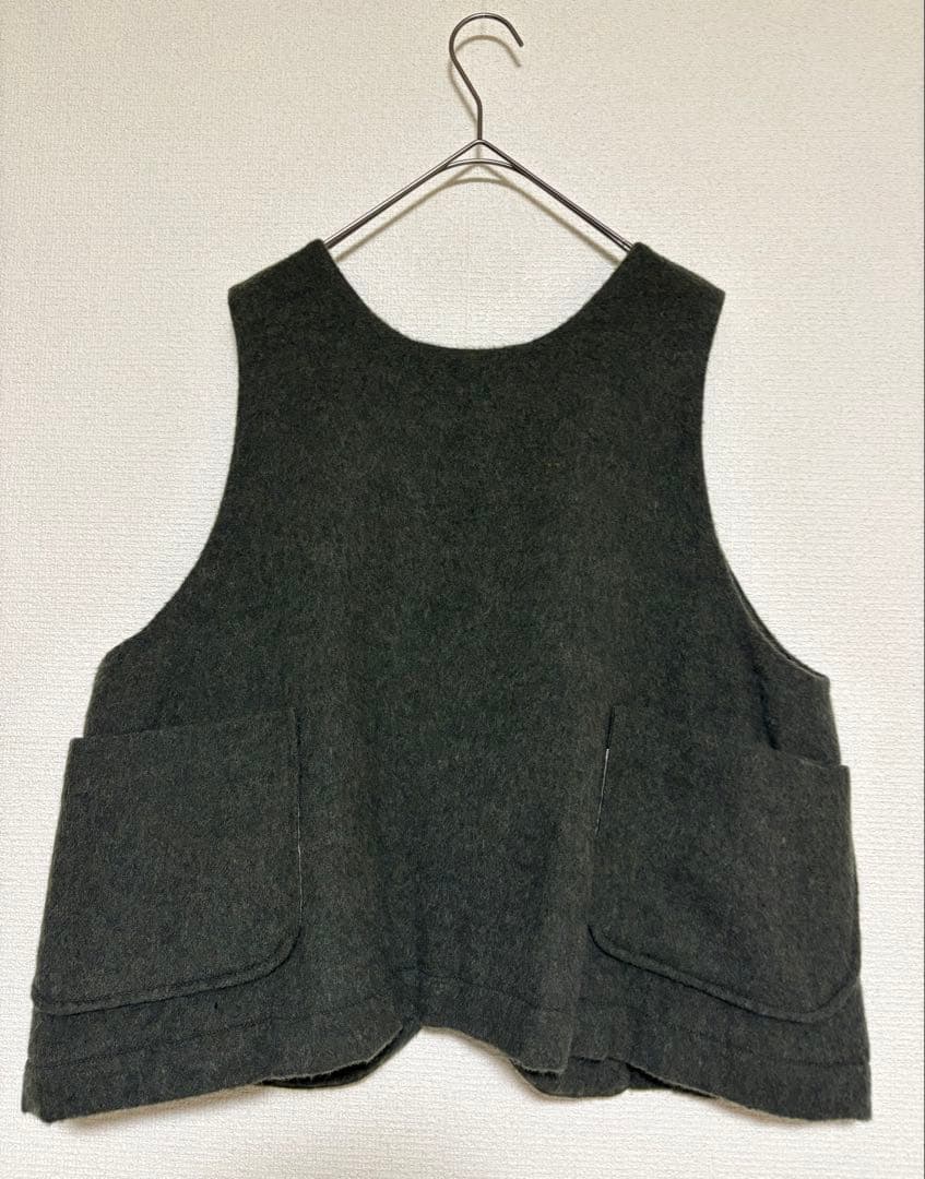 【未使用】tumugu（ツムグ）ウールシャギー 2wayベスト カーキ