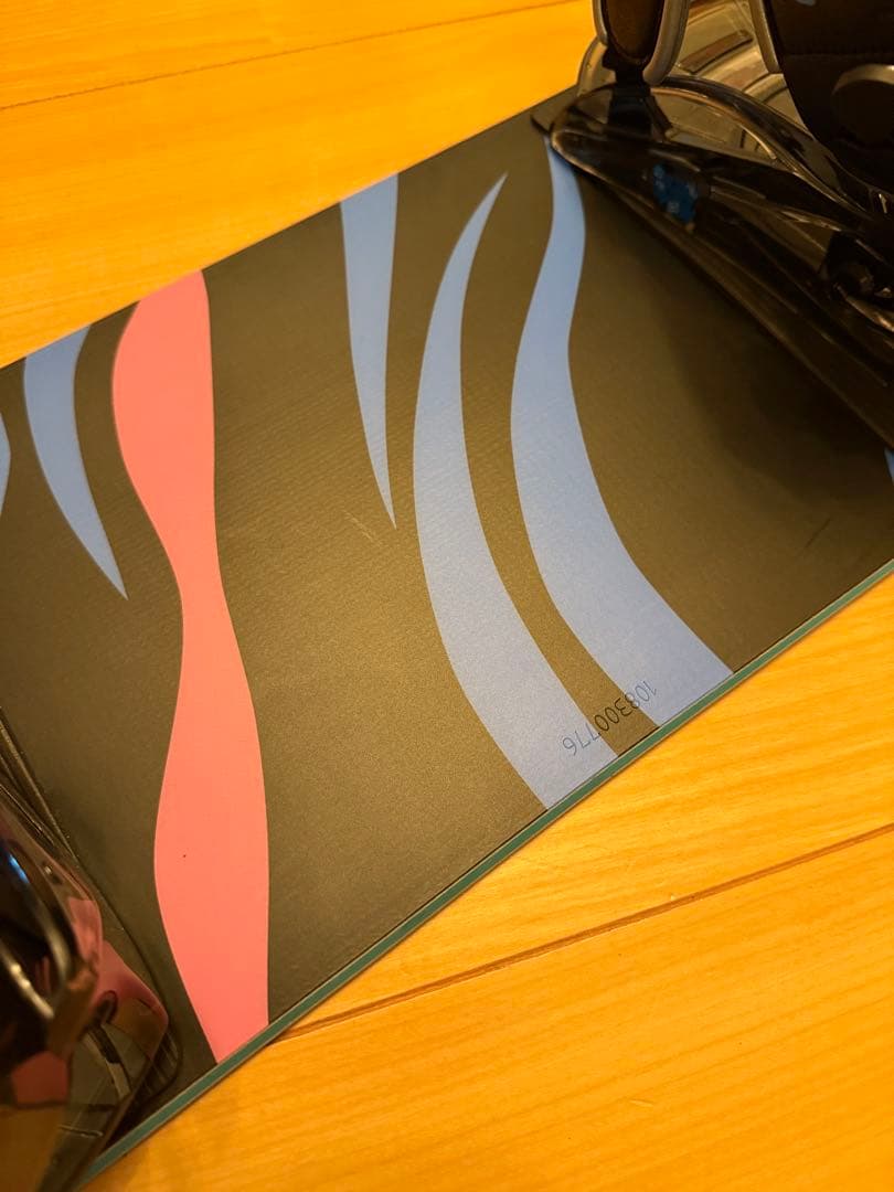 Burton ビンディング付き　バートン ミニグロム キッズ　スノーボード100