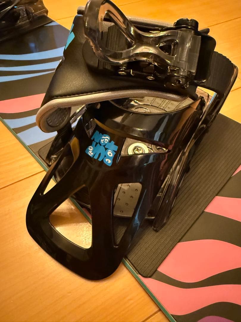 Burton ビンディング付き　バートン ミニグロム キッズ　スノーボード100