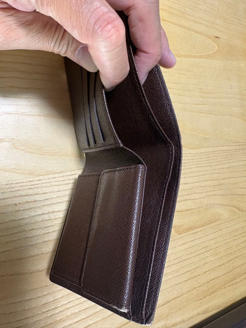 ルイ・ヴィトン ダミエ　二つ折り財布