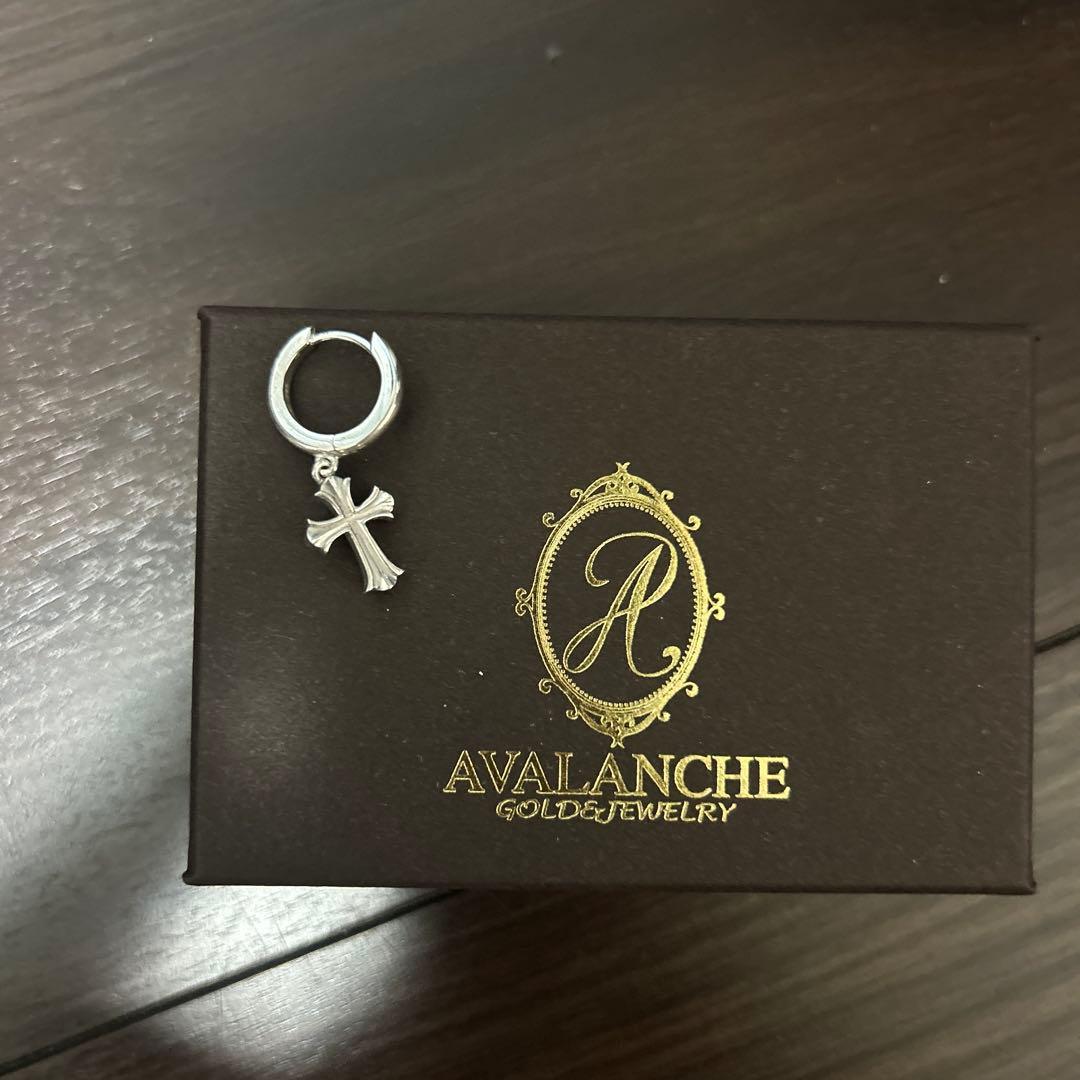 アヴァランチ AVALANCHE ピアス