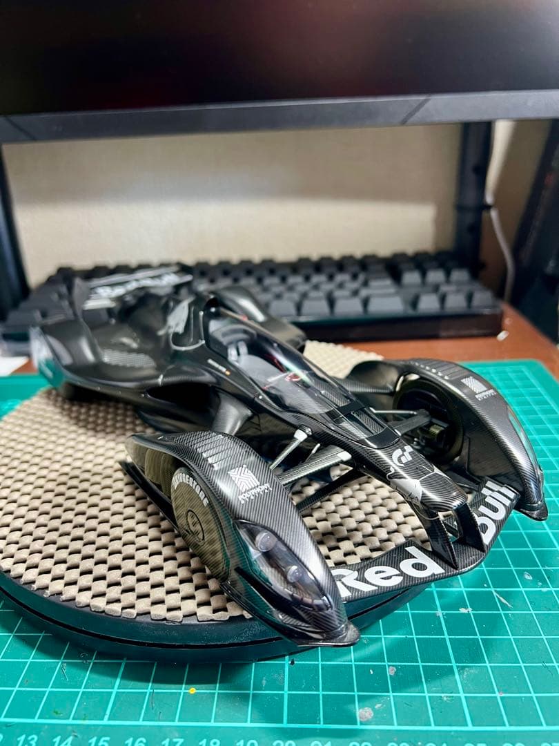 オートアート 1/18 RedBull X2010 プロトタイプ