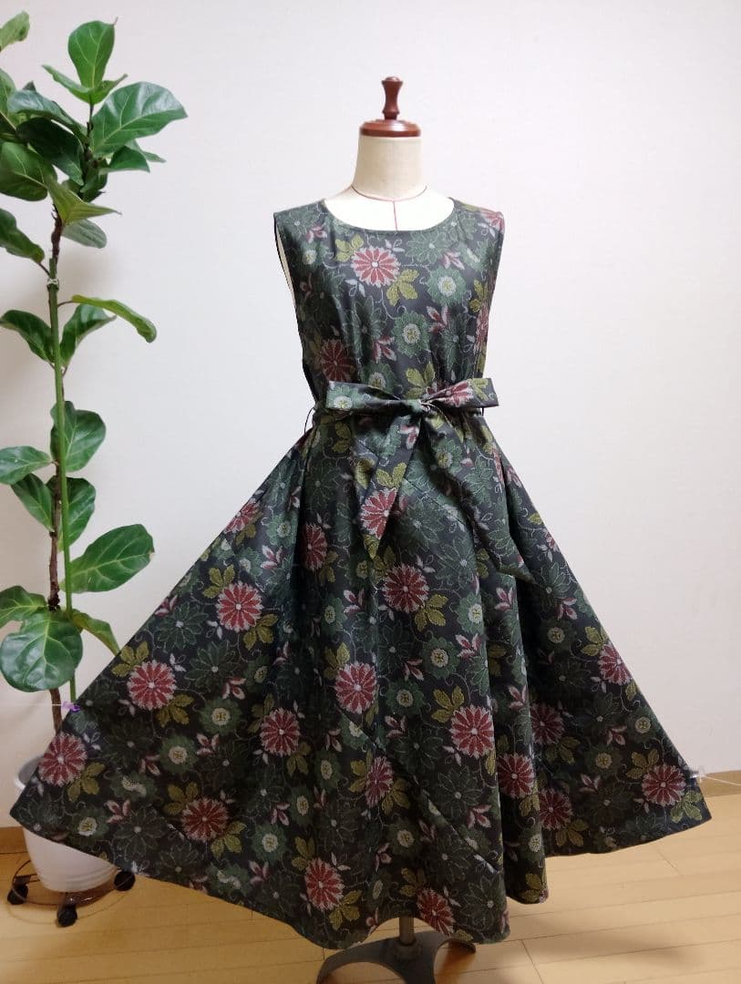 着物リメイク❉大島紬フレアーワンピース花柄❉ストールリボン2本付き正絹❉