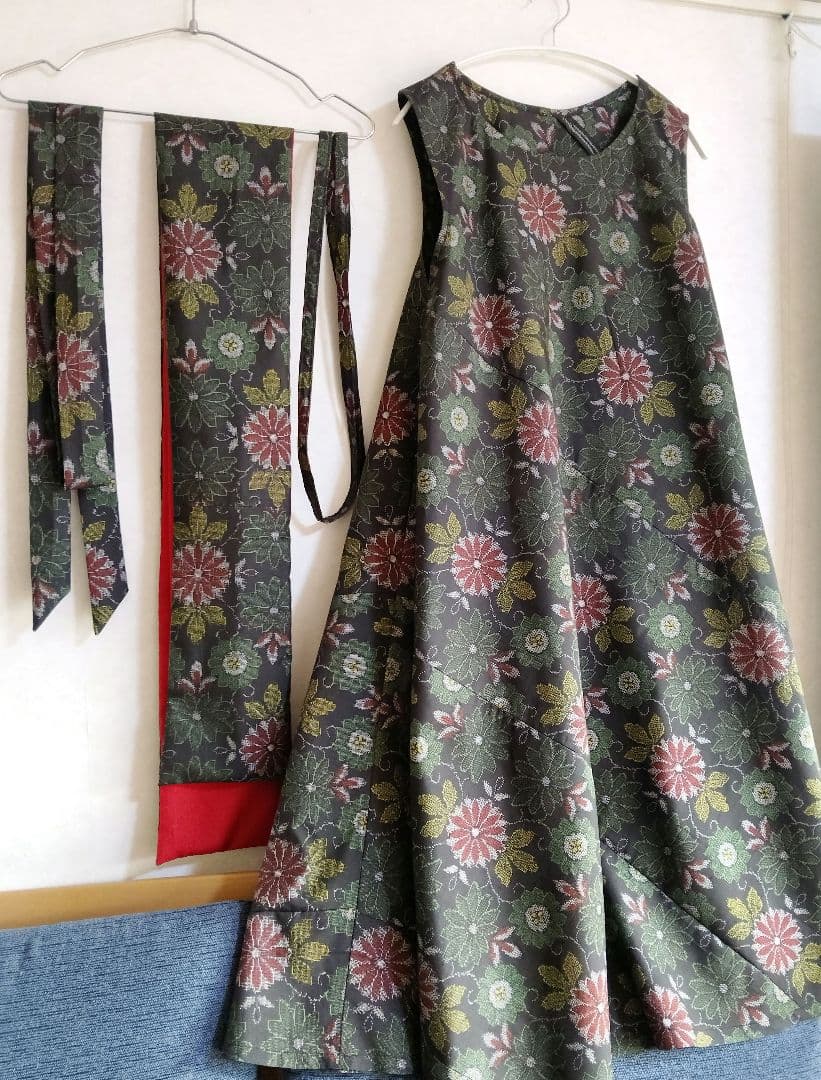 着物リメイク❉大島紬フレアーワンピース花柄❉ストールリボン2本付き正絹❉
