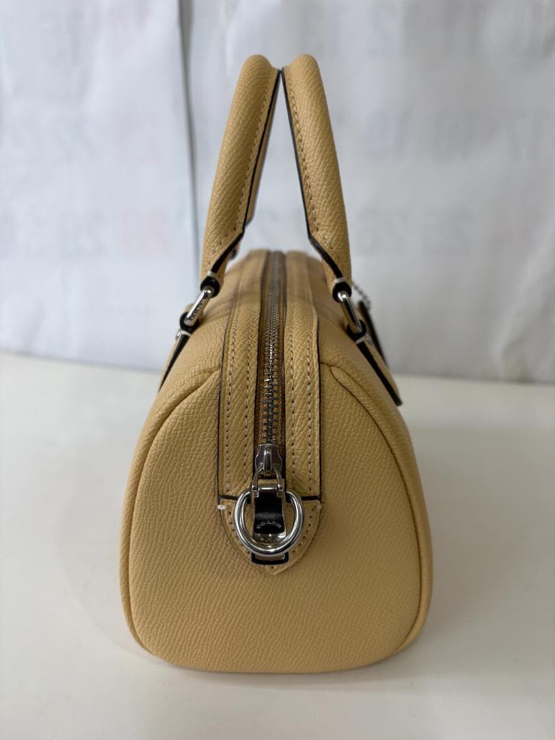 ほぼ未使用　コーチ ミニ ローアン ショルダーバッグ 2way PVC ホワイト