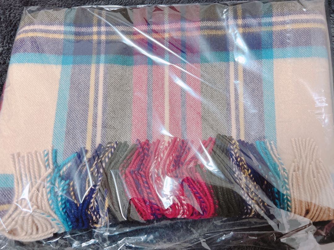 Johnstons of Elgin カシミヤチェックストール