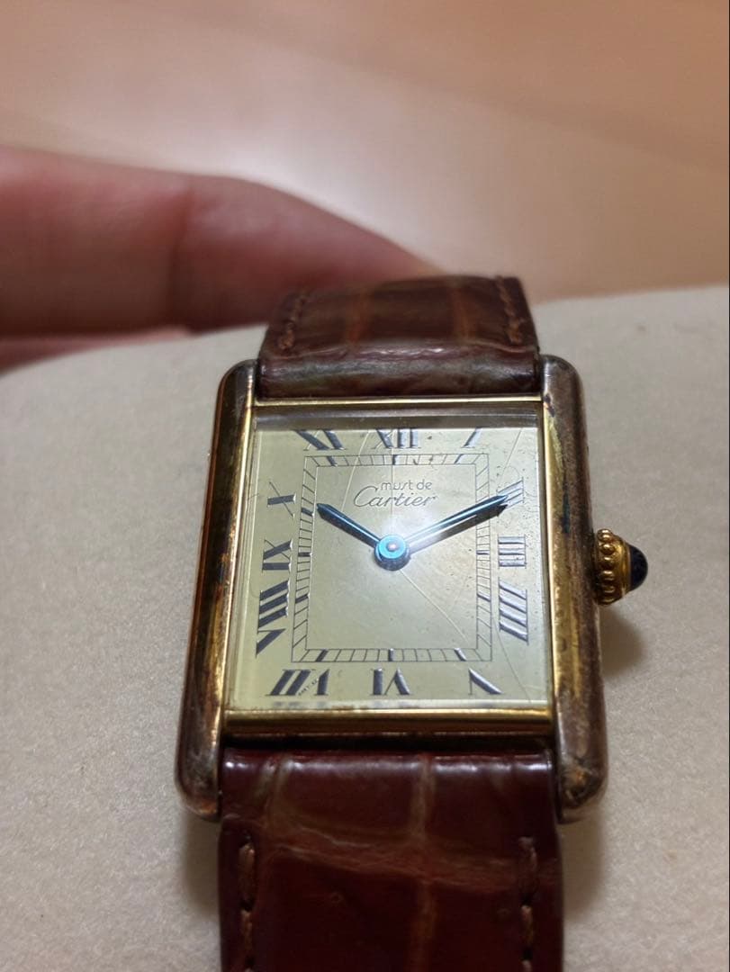 Cartier タンク　アナログ腕時計