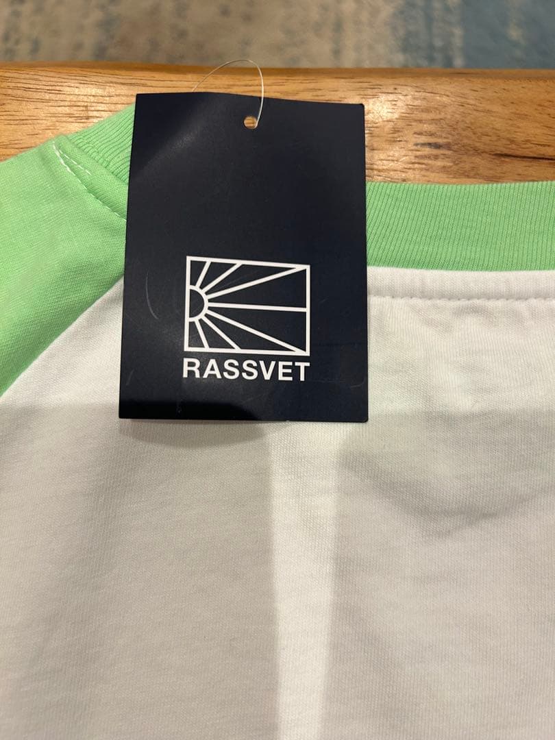 バ*ム様 RASSVET 長袖カットソー ホワイト/グリーン