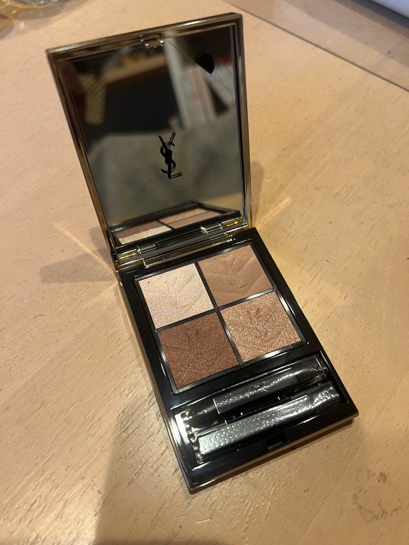 新品未使用　限定　YSLイブサンローラン　クチュール ミニ クラッチ　025