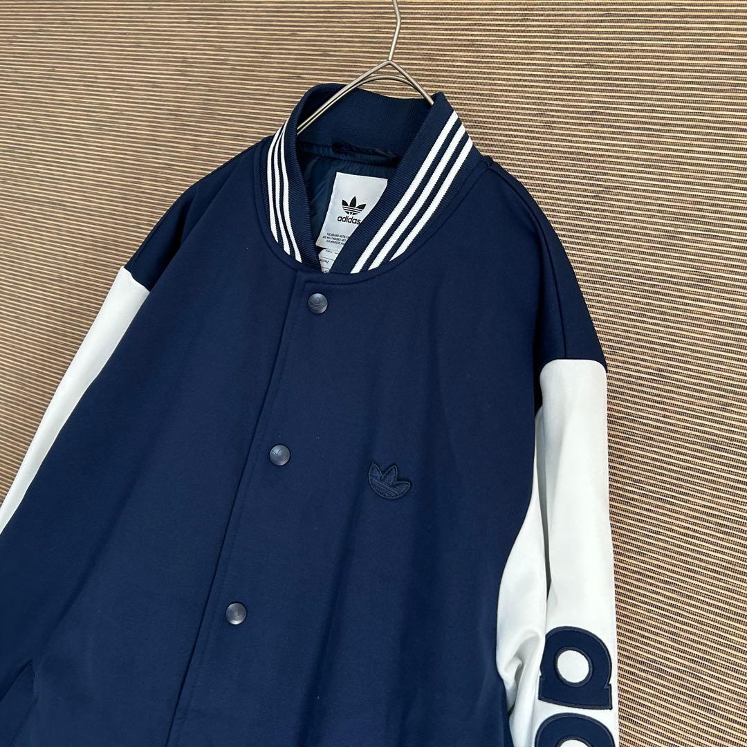 【アディダス】スタジャン　ネイビー白　トレフォイル　デカロゴ　刺繍F2