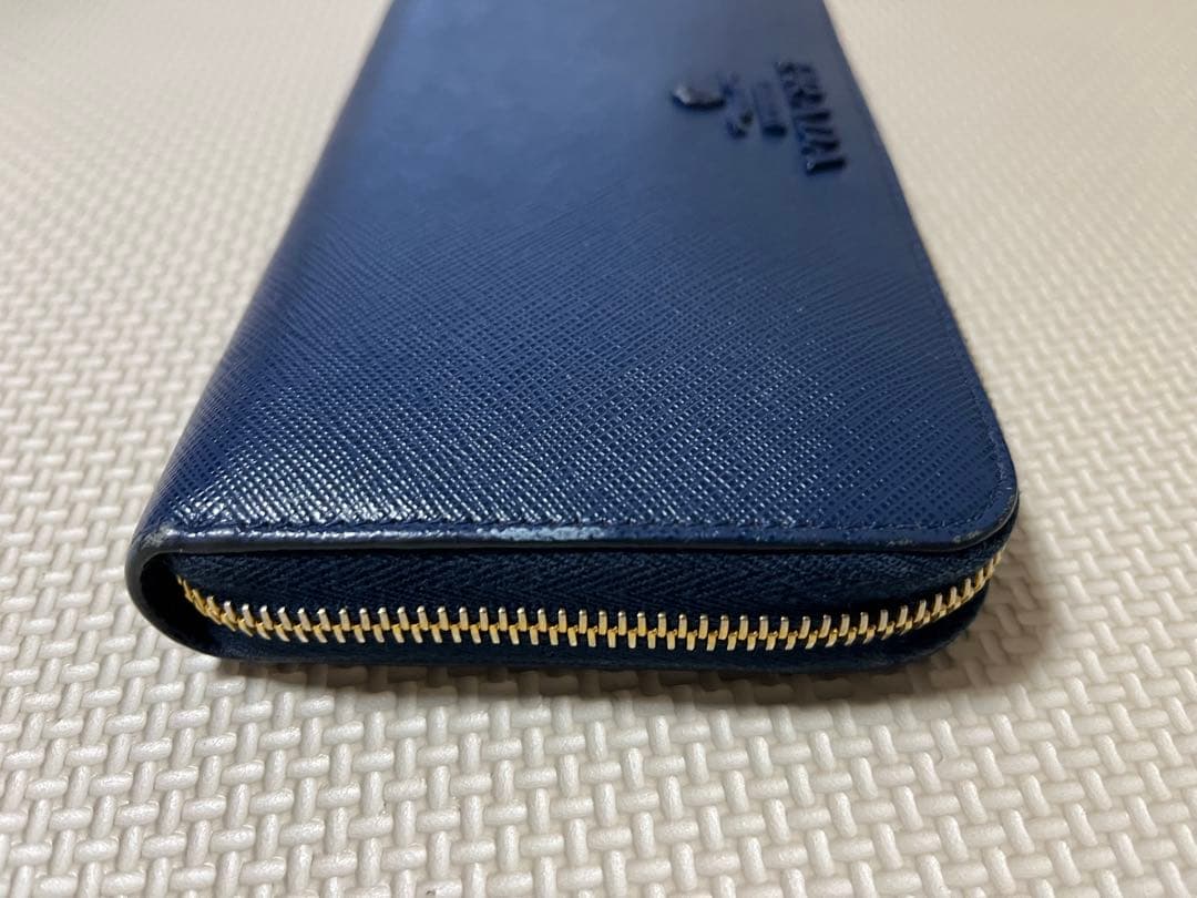 PRADA 青 合成皮革 長財布