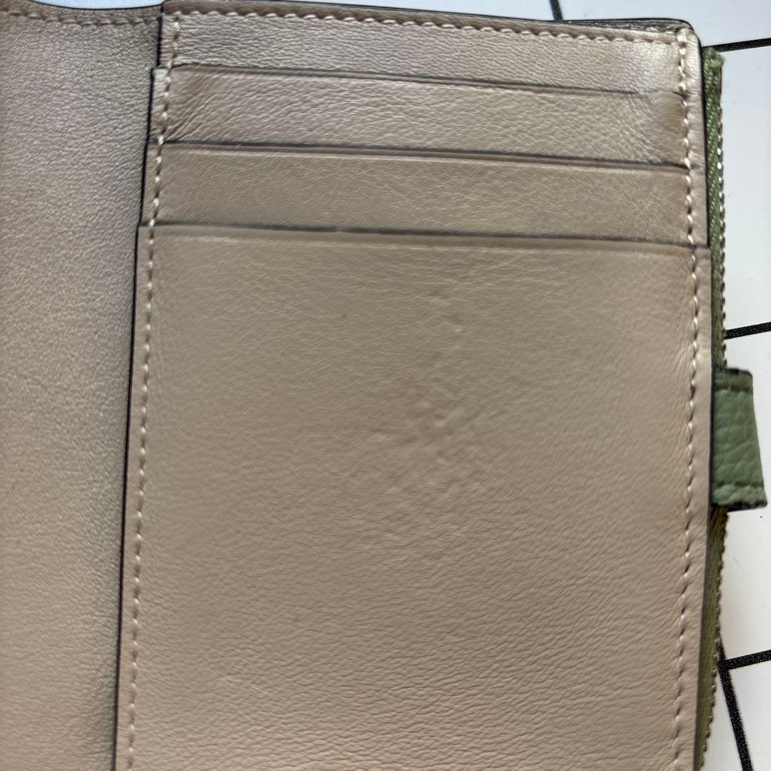 LOEWE オリーブグリーン 二つ折り財布