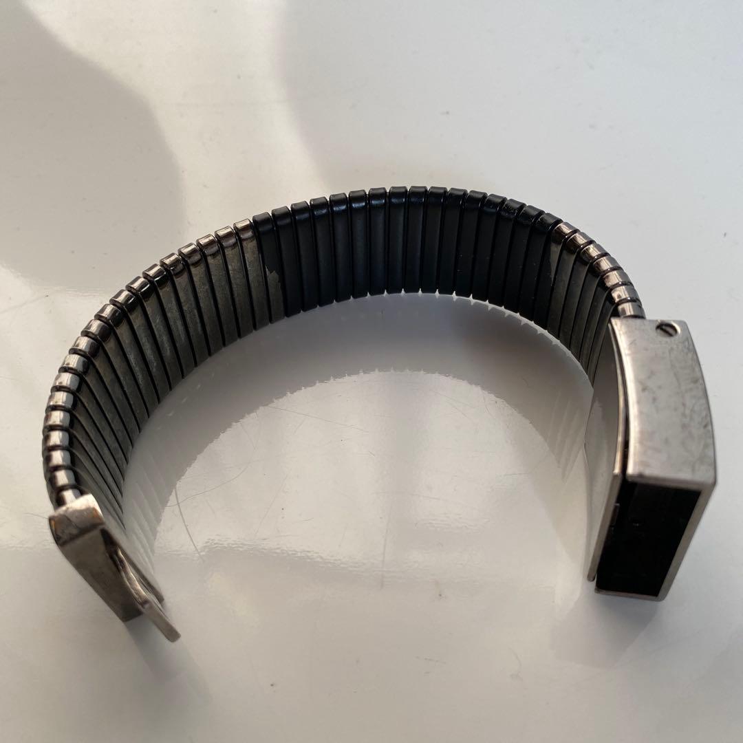 mm6ブレスレット