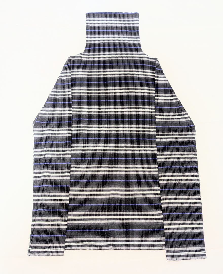 PLEATS PLEASE ストライプ柄 長袖トップス　中古品♥