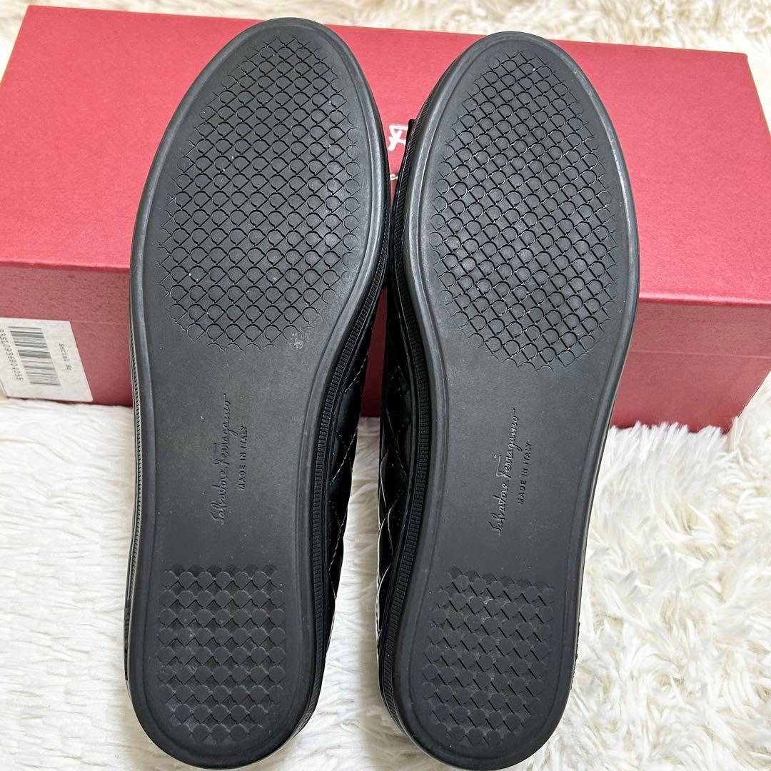 美品★Salvatore Ferragamo フェラガモ キルティング パンプス