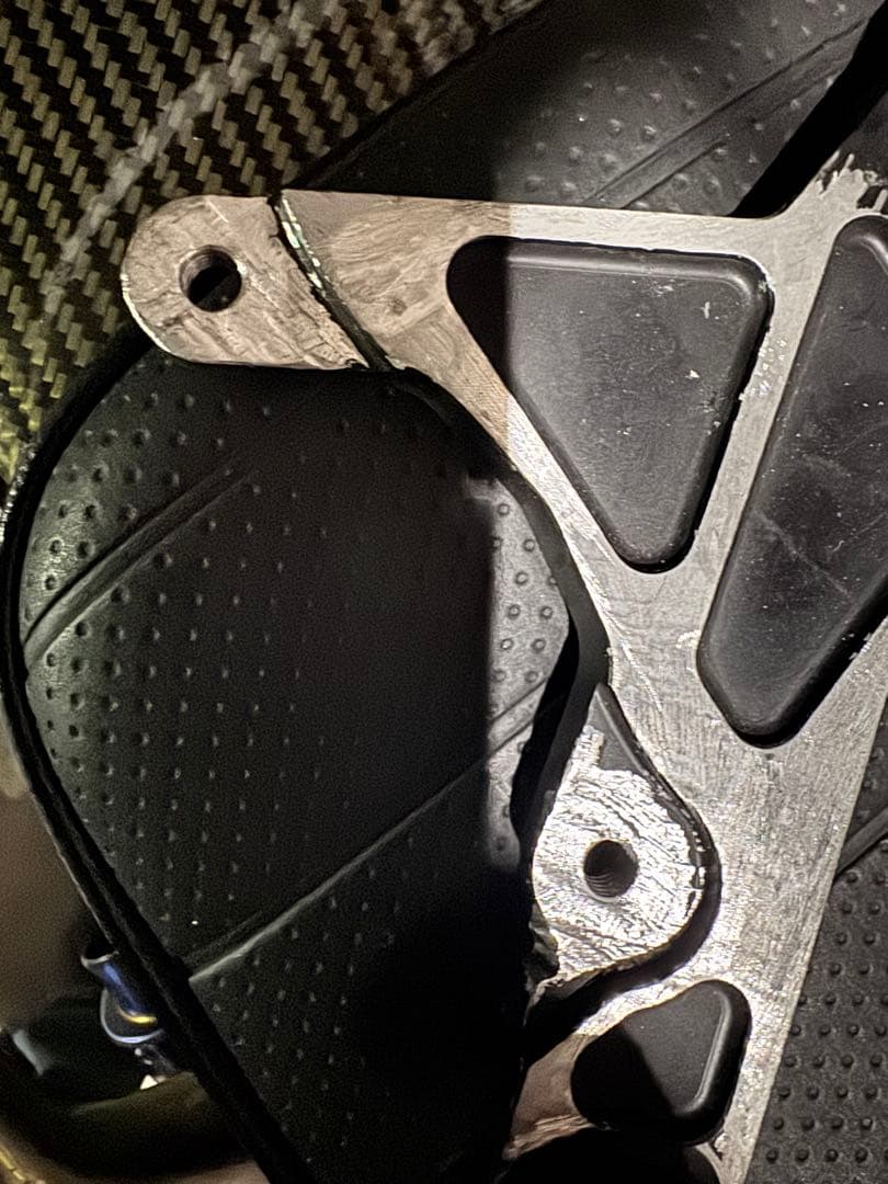 zrx1100 リアキャリパーサポート・トルクロッドのセット