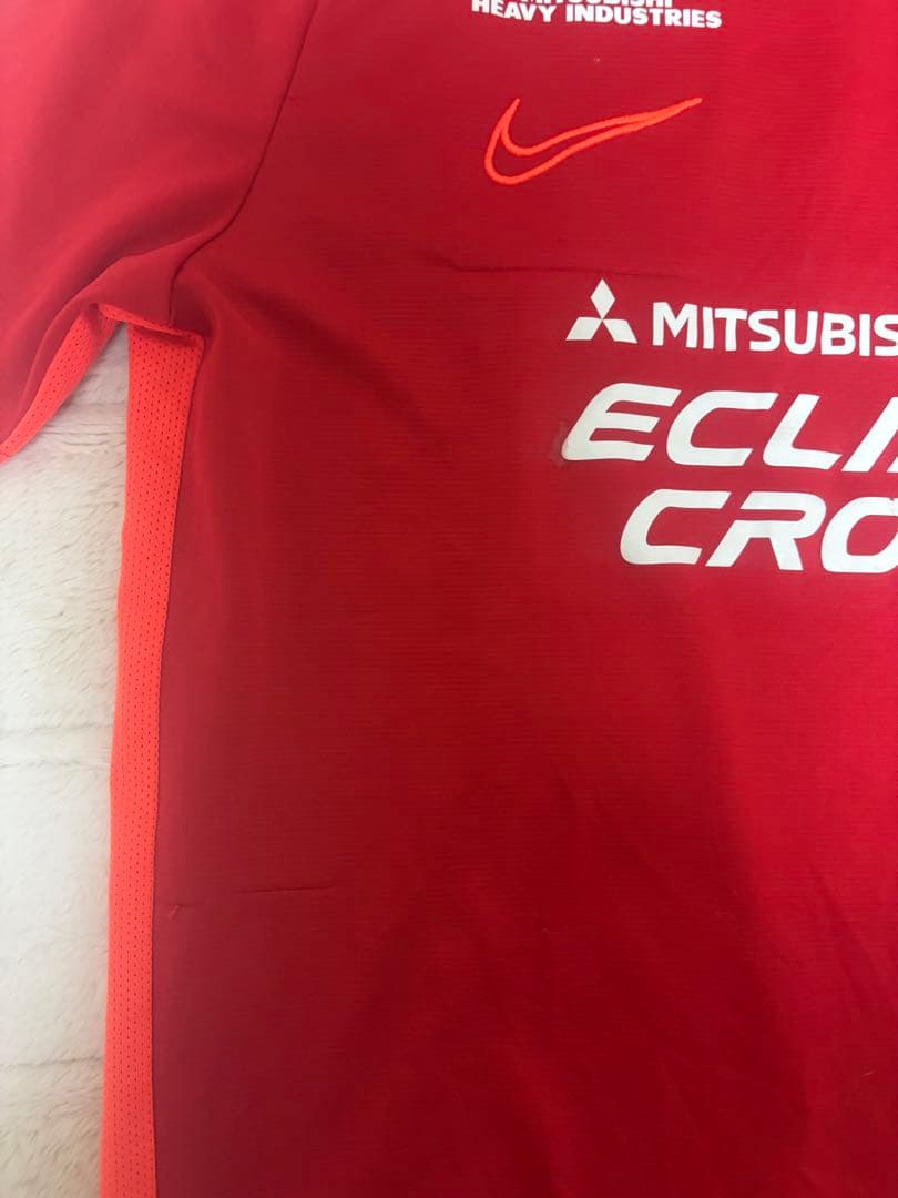 浦和レッズ　支給品　半袖練習着