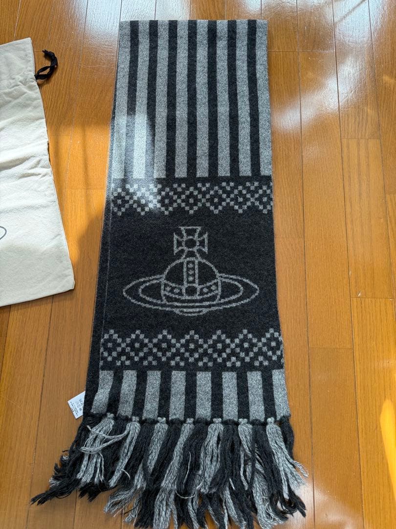 ヴィヴィアンマフラー