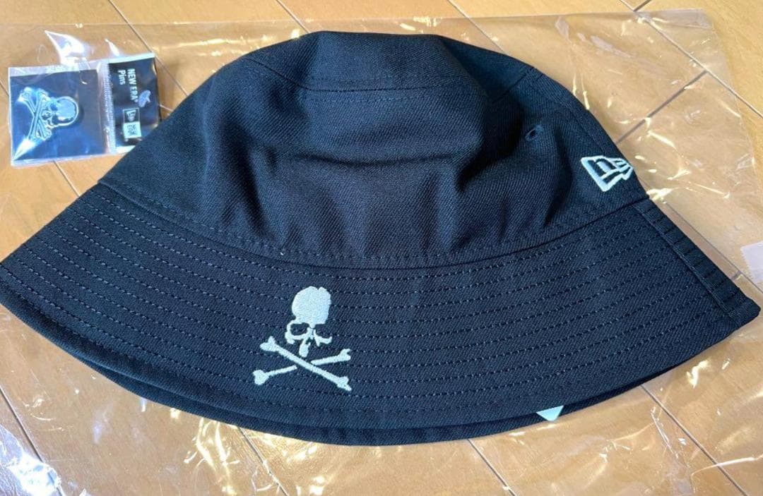 バケット mastermind マスターマインドジャパン FW24 ピンズ　帽子